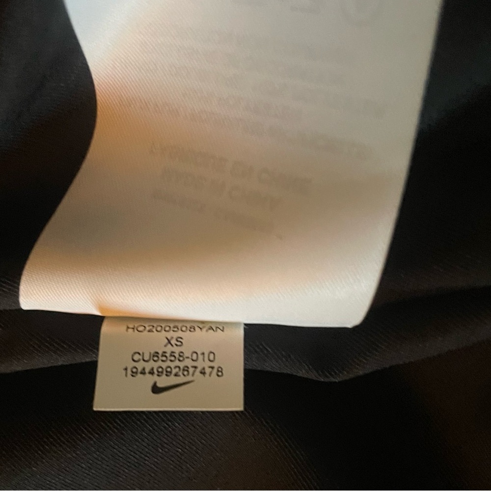 Nike Faux Fur Swoosh Jacket Size - Picture 6 of 6